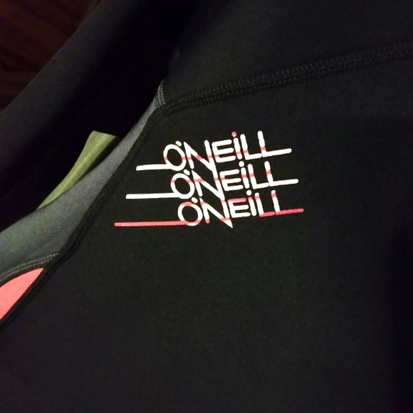 O'Neill Other - Women's O'Neill wetsuit top.